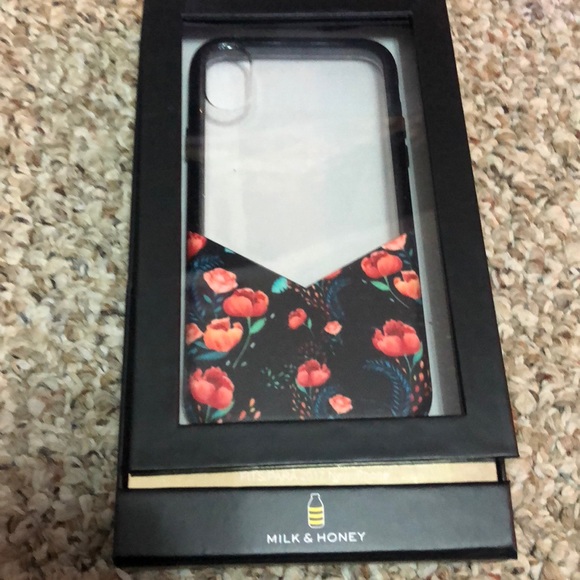 milk& honey Accessories - iphone X cell phone case